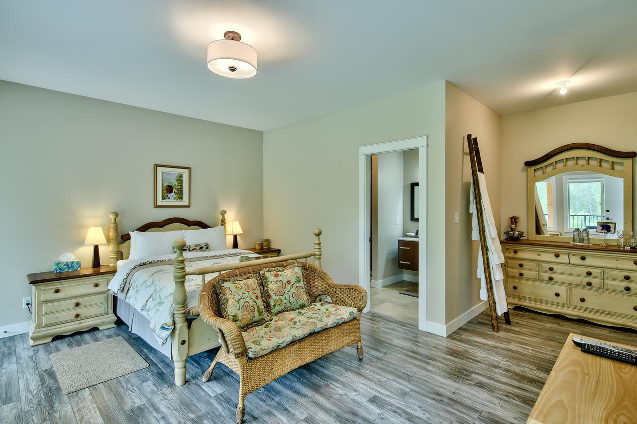Peaks Bed And Breakfast Sun Peaks Buitenkant foto